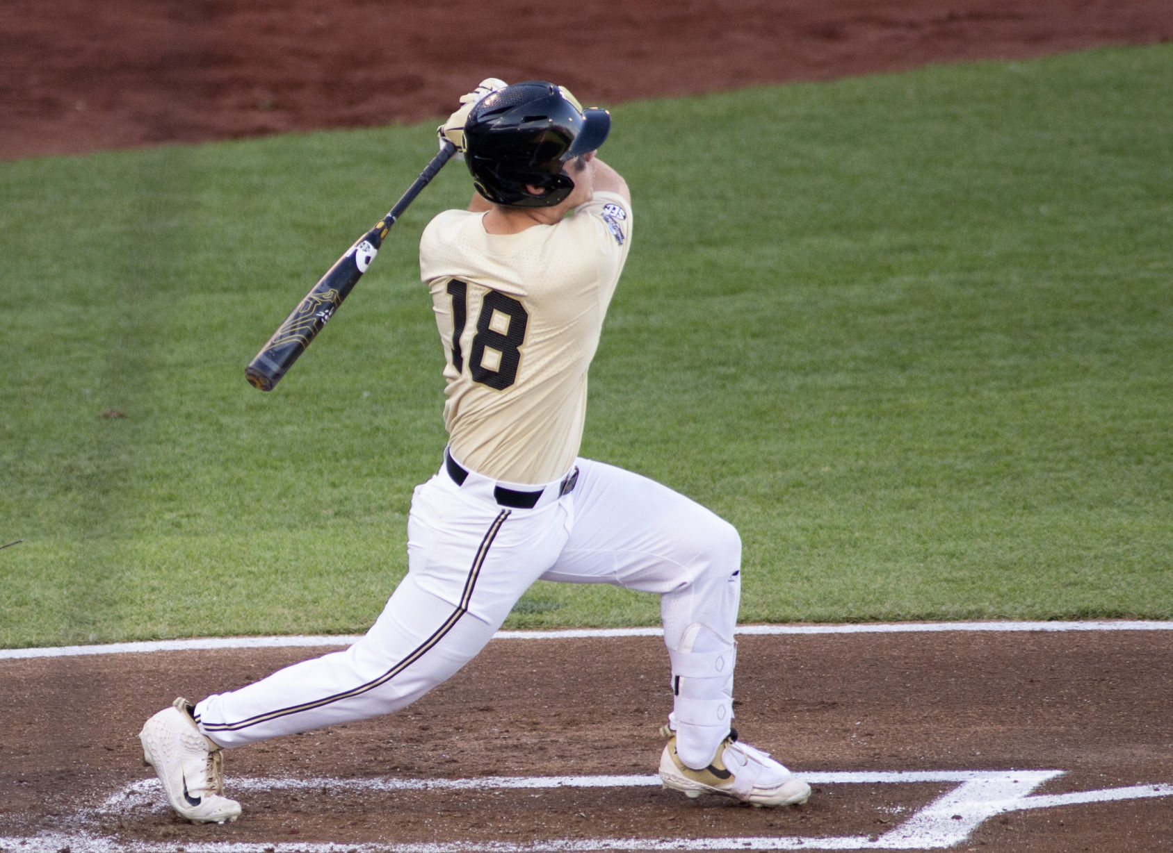 College World Series Championship, 6.26